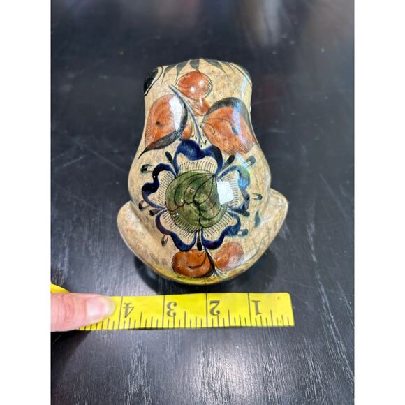 Vtg Pottery Mini Table Top Frog Figurine- Painted - Made in Mexico- some wear - Picture 6 of 6